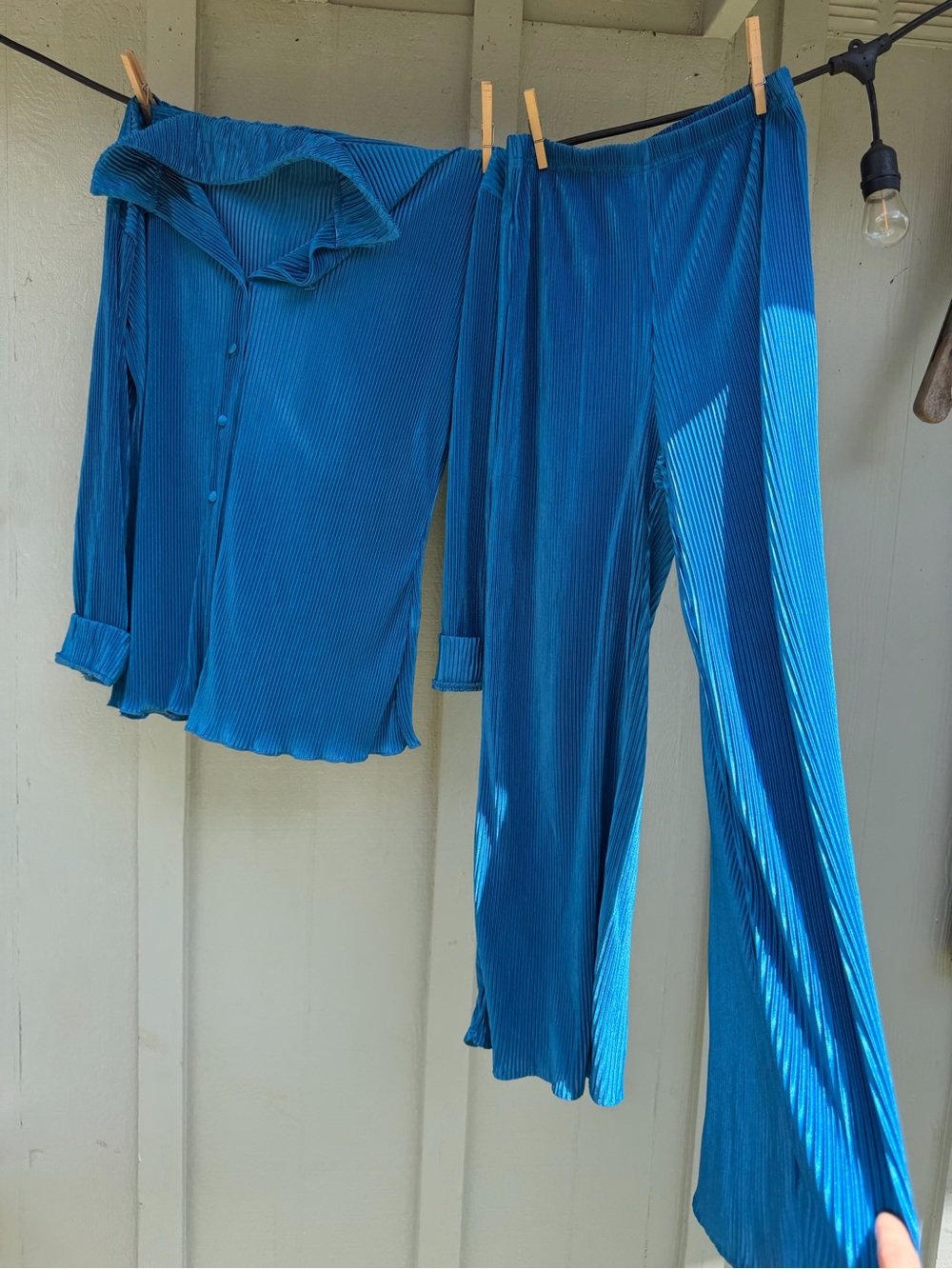 Blue Pleated Wide-Leg Pants and Long-Sleeve Top Set